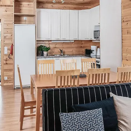 B By Interhome